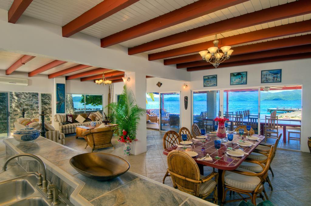 Fort Recovery Villa Suites Hotel Freshwater Pond Oda fotoğraf
